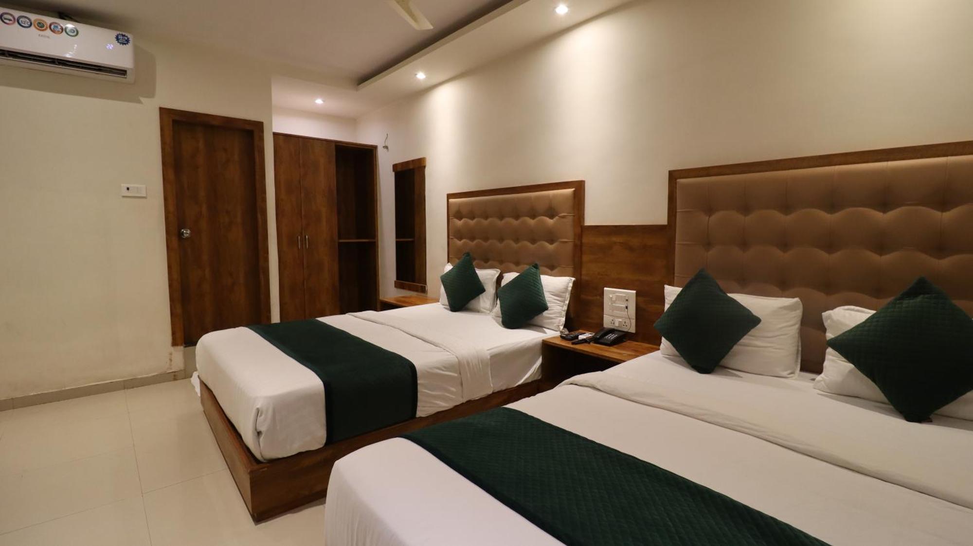 Hotel Bkc Garden - Near Us Embassy Bkc Mumbai Dış mekan fotoğraf