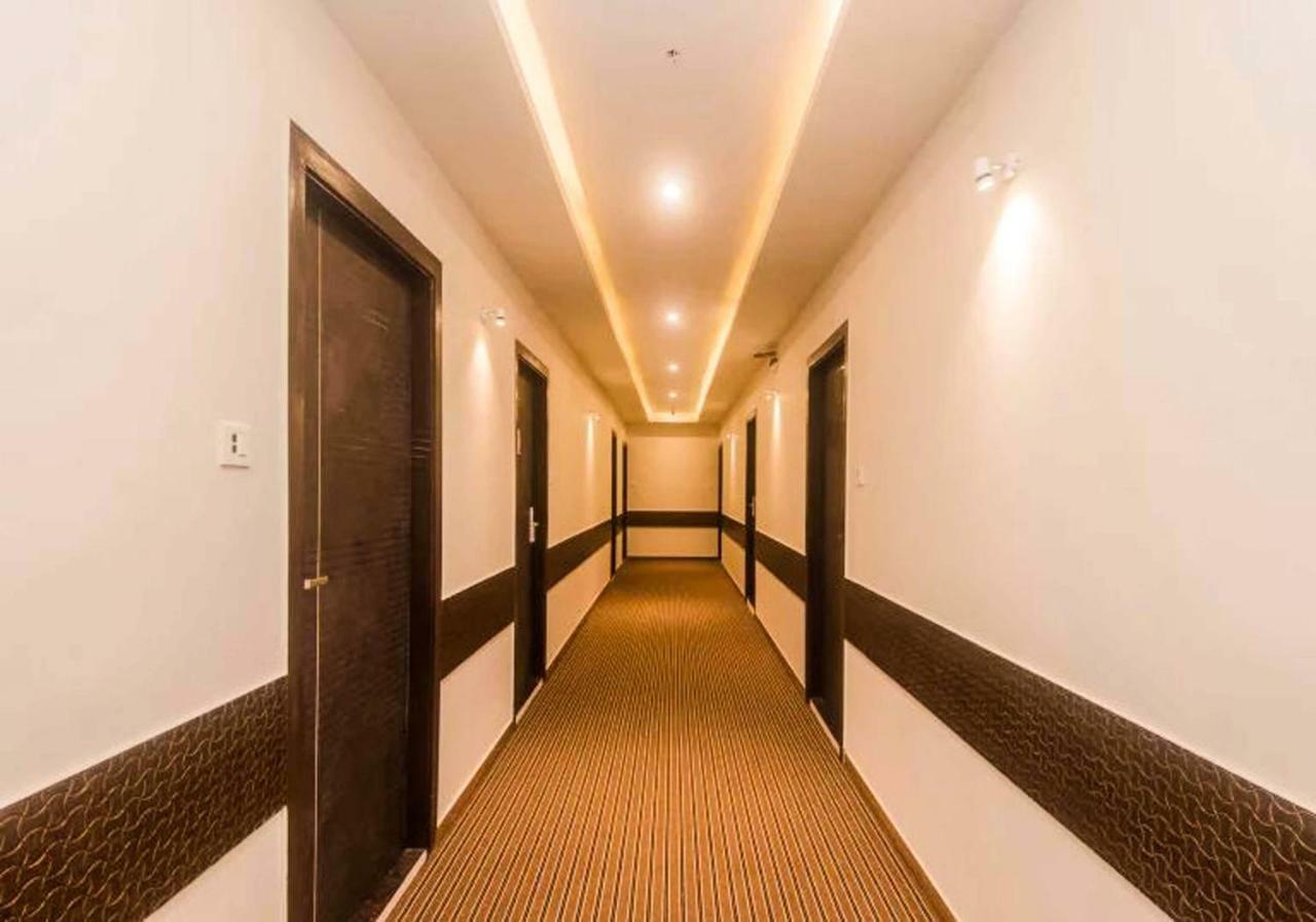 Hotel Bkc Garden - Near Us Embassy Bkc Mumbai Dış mekan fotoğraf